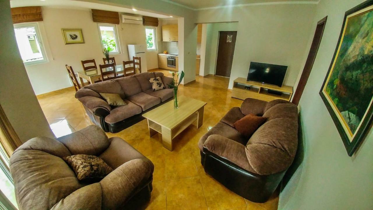 Villa Franeta Apartments Будва Экстерьер фото