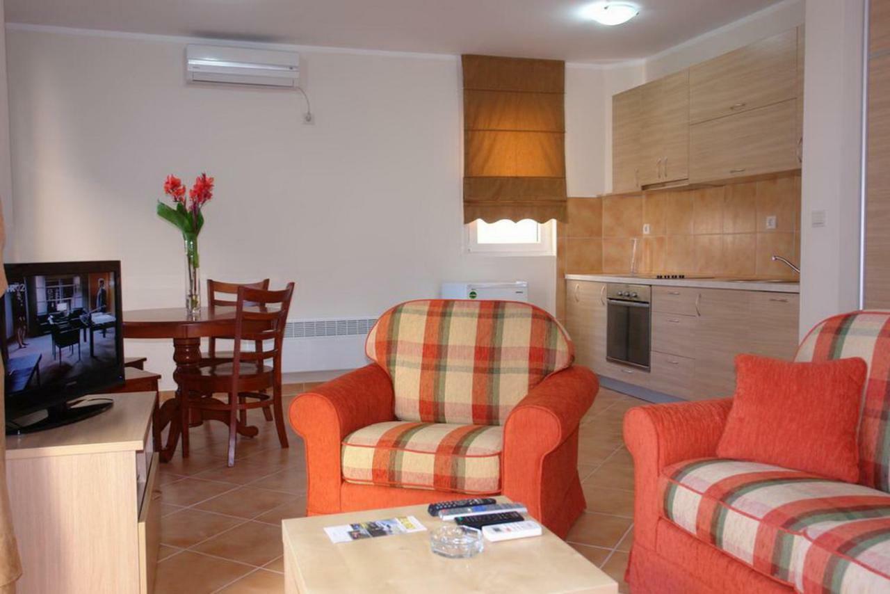 Villa Franeta Apartments Будва Экстерьер фото